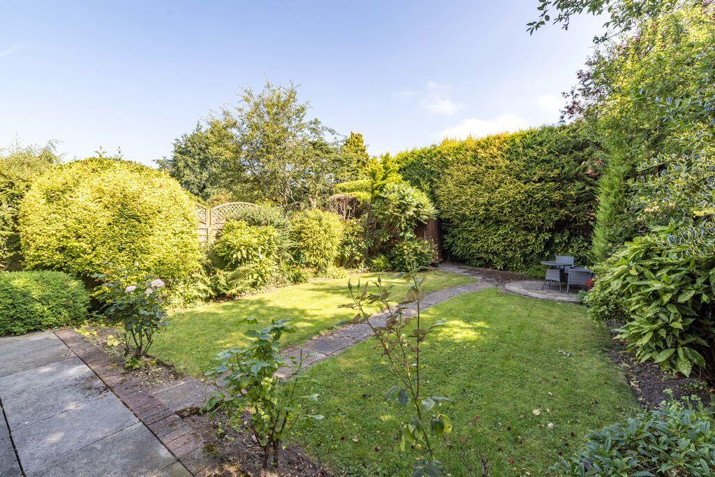 Southlands Avenue, Standish, WN6 0TT photo 4