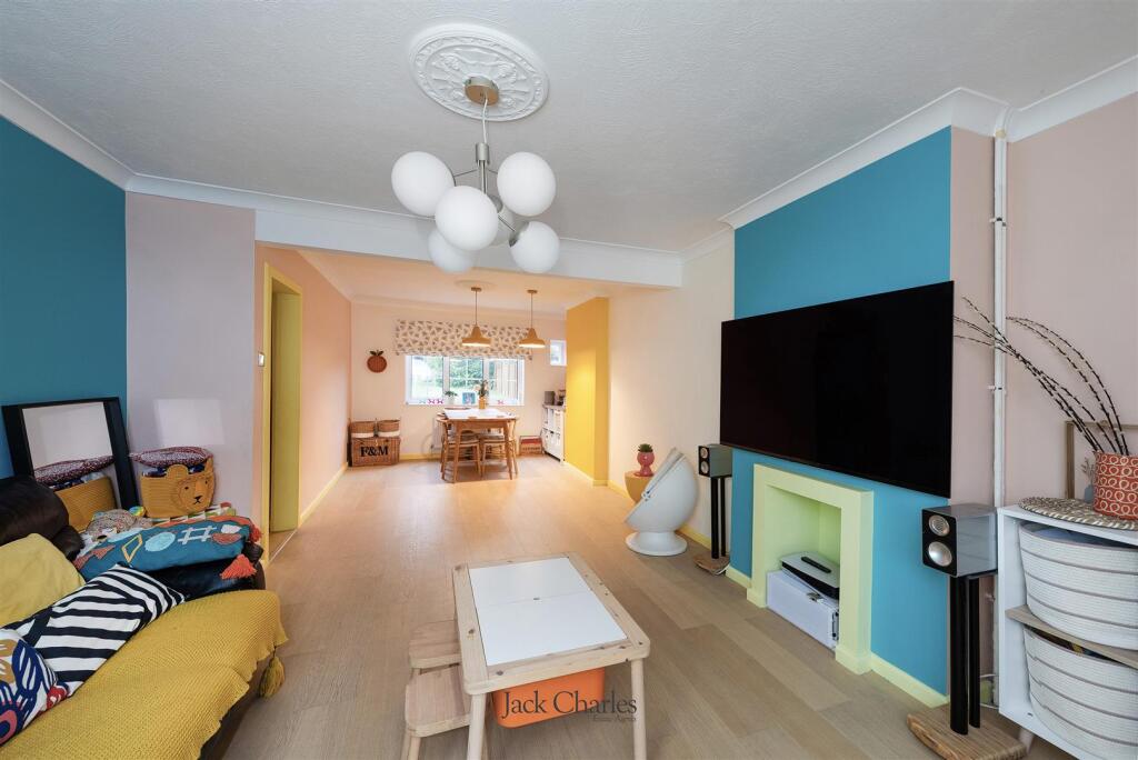 House in Tonbridge - View 2