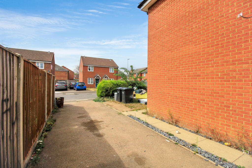 House in Peterborough - View 2