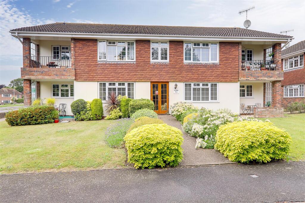 Apartment in Worthing, West Sussex - View 5