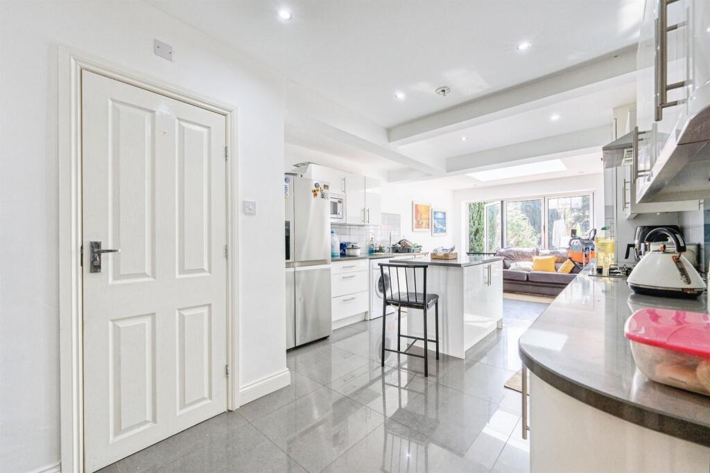 House in Watford - View 4