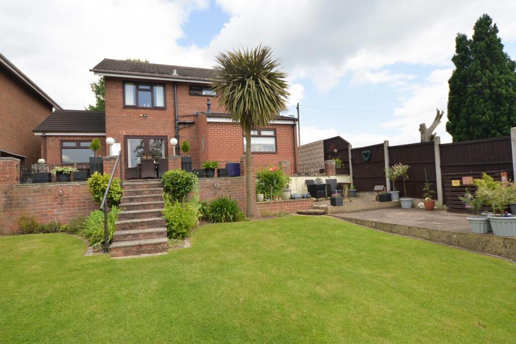 3 bed detached - Field Lane, Burton-On-Trent image 3