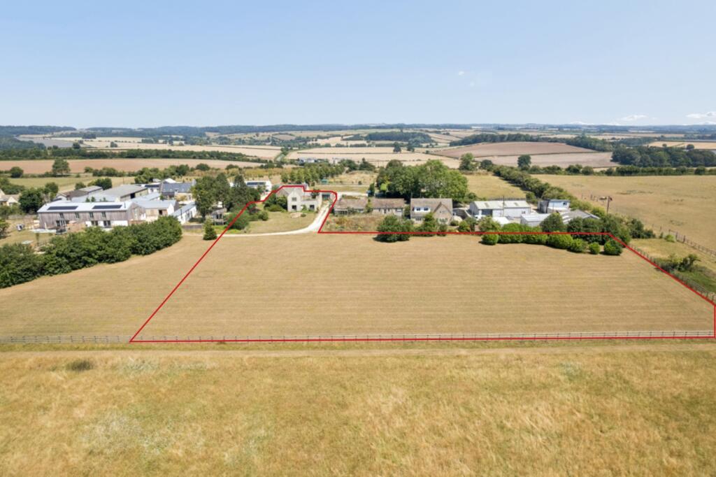 Main image of property: Sturt Farmhouse, Oxford Road, Burford, Oxfordshire, OX18