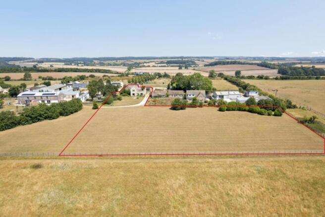 Sturt Farmhouse Plot