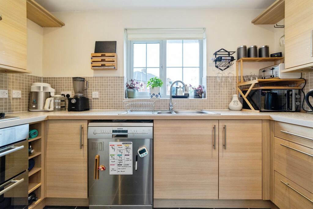 House in Stevenage - More