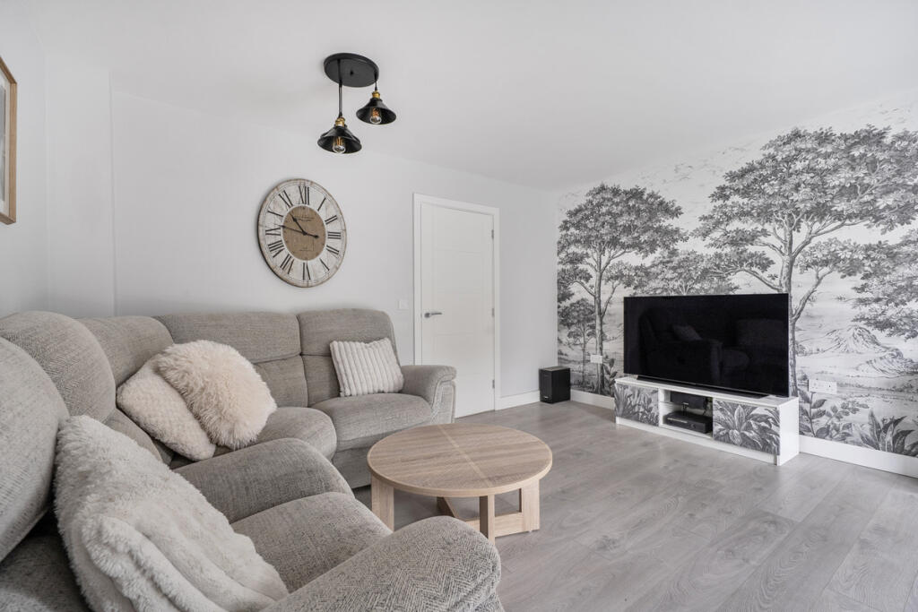 House in Southampton - View 5