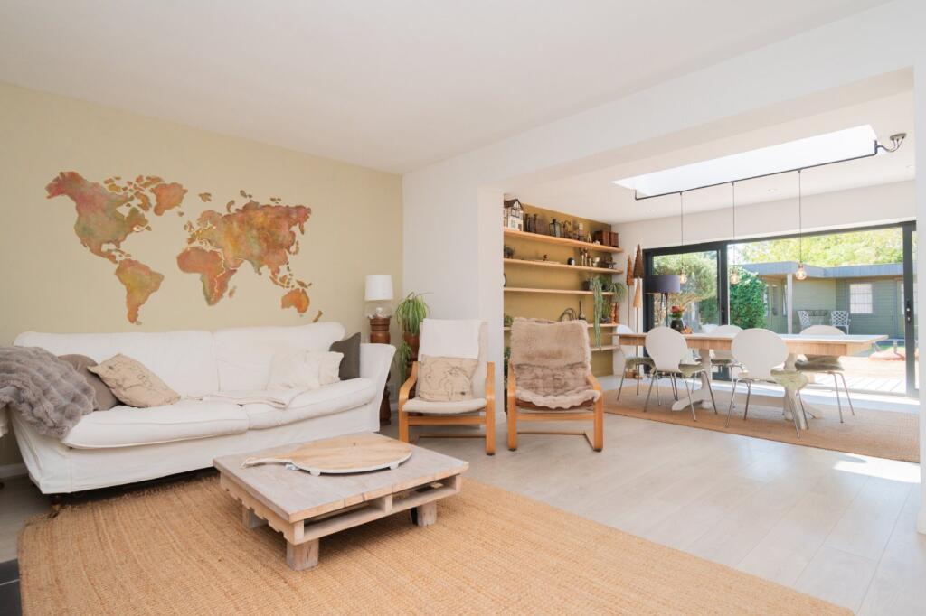 House in Canterbury - View 2