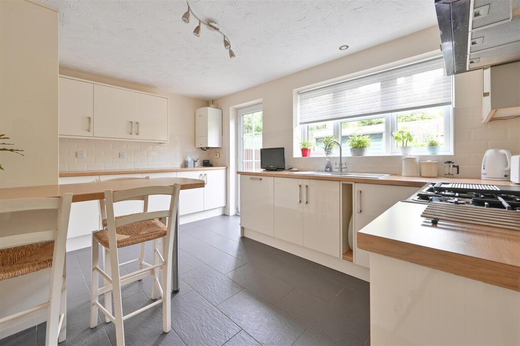 Hitherfield Lane, Harpenden photo 5