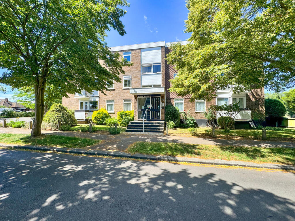 Main image of property: Lime Lodge, London Road, Leigh-on-Sea