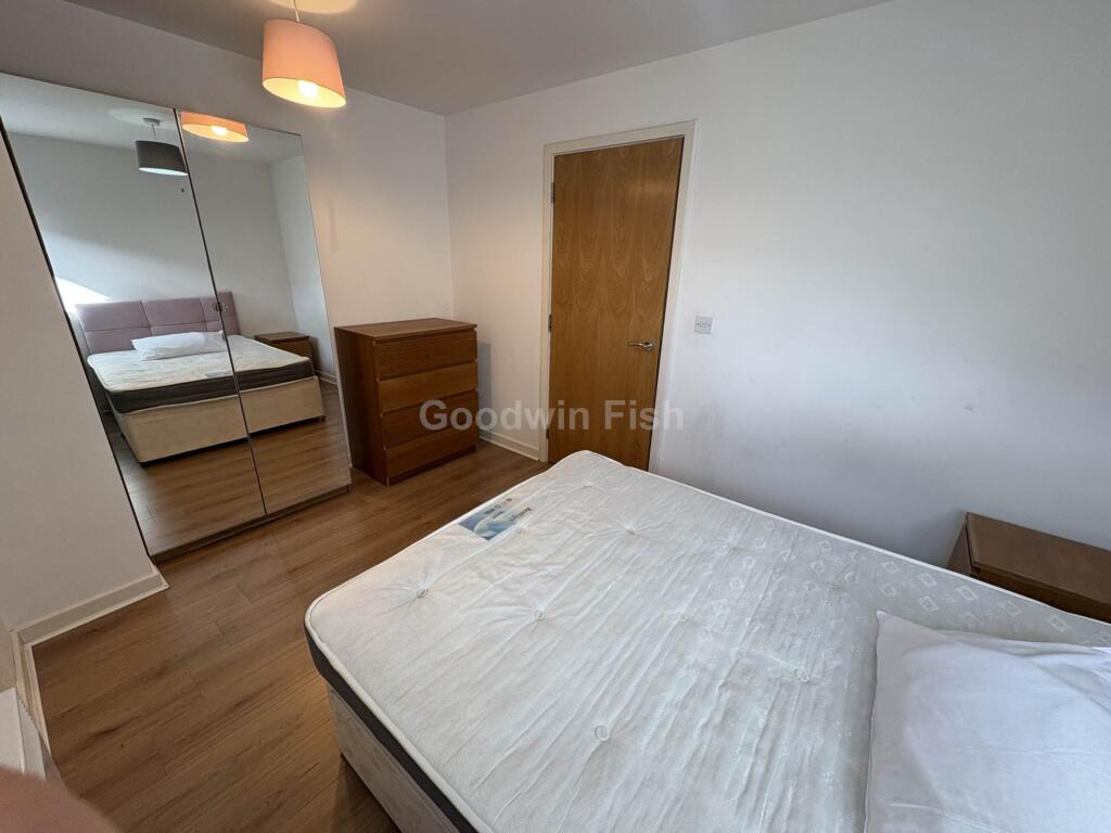 Apartment in Manchester, Trinity, City Centre - View 5