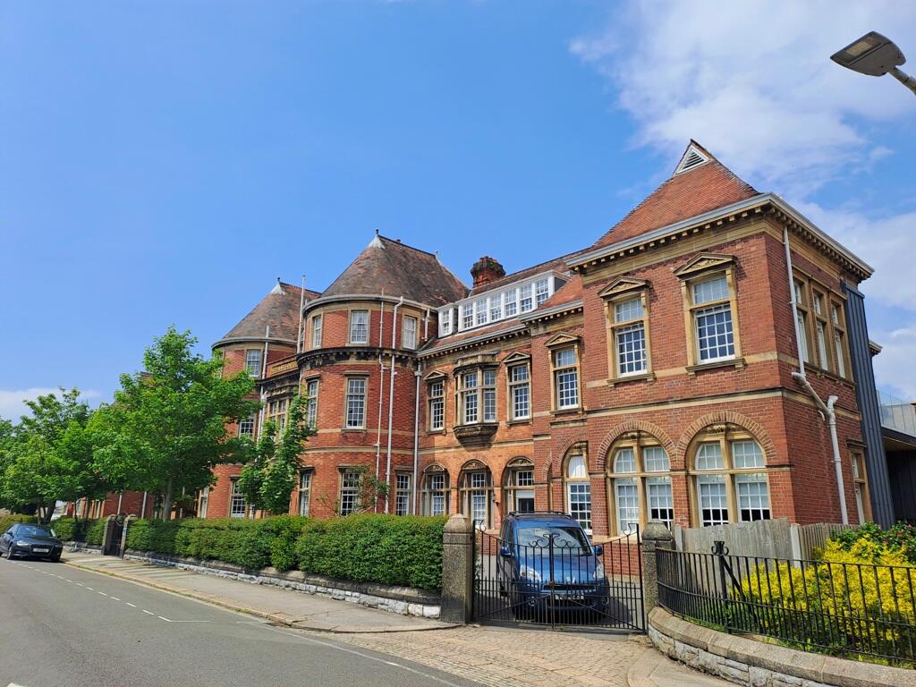 Main image of property: R.E.I. Office 5, 15 Apsley Road, Plymouth, Devon, PL4 6AR