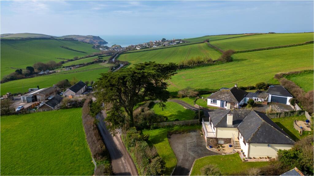 Galmpton, Kingsbridge photo 2