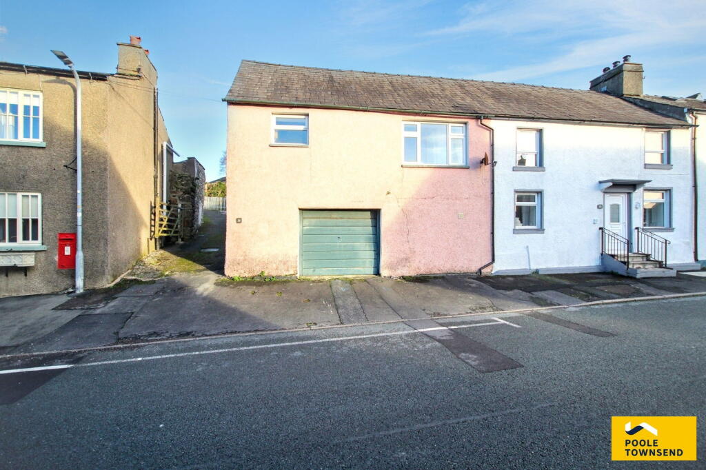 Main image of property: 32 Main Street, Flookburgh, Grange over Sands