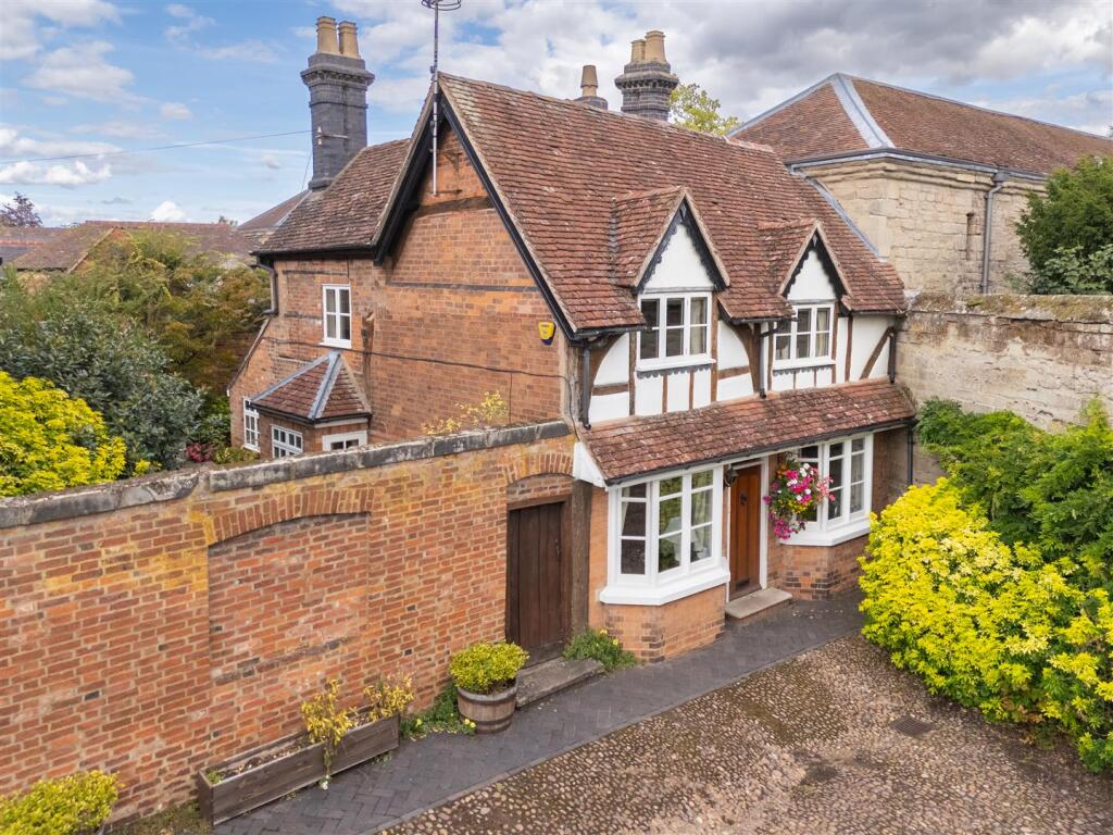 Main image of property: Castle Street, Warwick