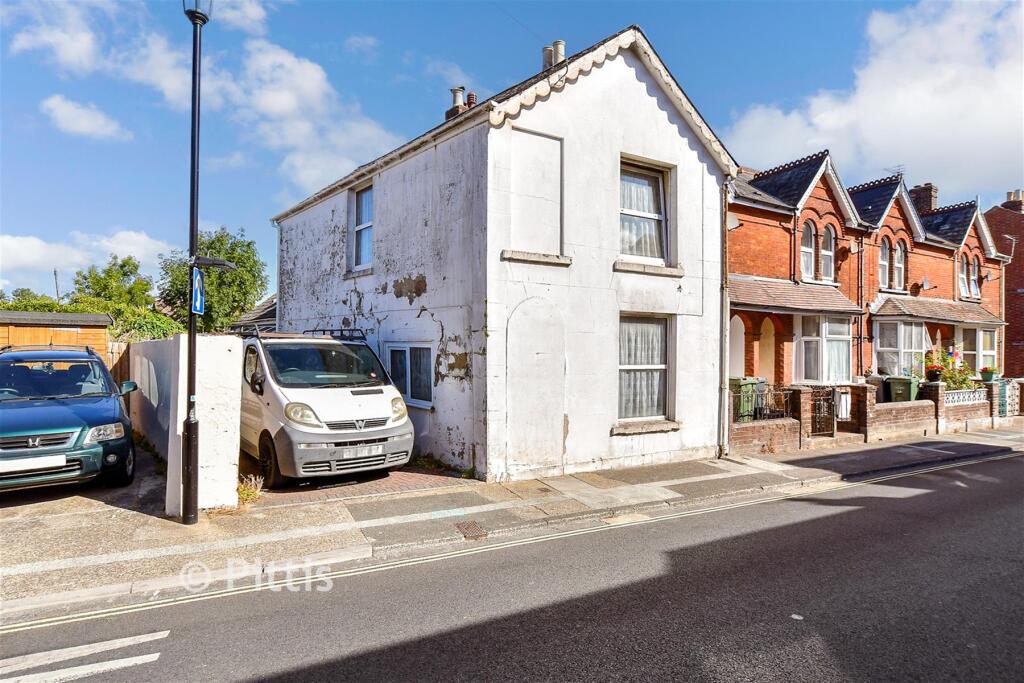 Main image of property: Lugley Street, Newport, Isle of Wight