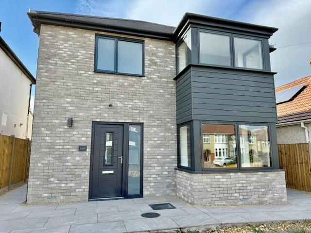 Main image of property: 538a Newmarket Road, Cambridge, CB5 8LL