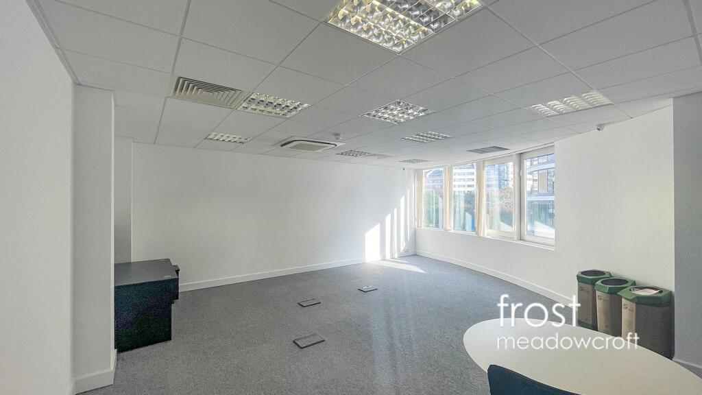 U5 2 Station Court Townmead Rd SW6 office 3.jpg