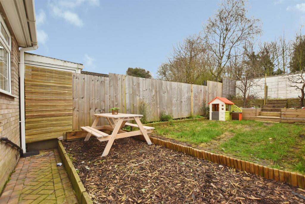 Chestnut Avenue, Hedon, Hull photo 3