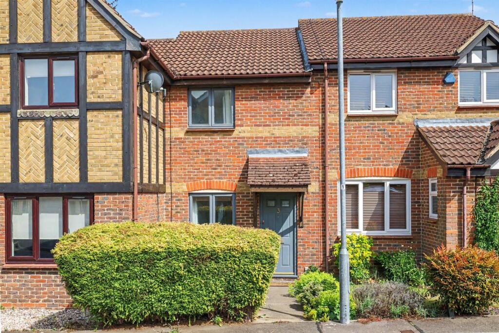 Main image of property: Heron Gardens, Rayleigh