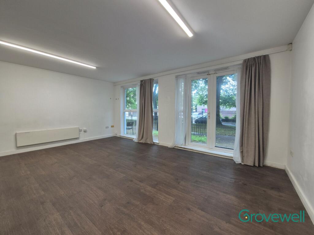 Green View, Salford - View 3