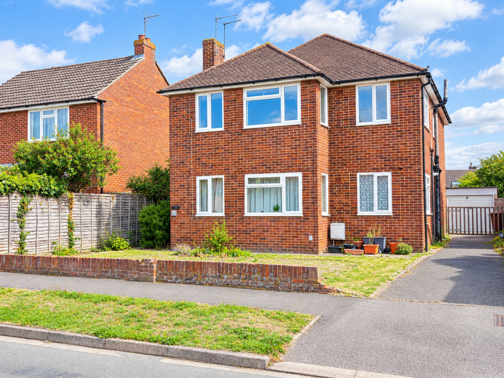 Main image of property: Brashfield Road, Bicester, OX26