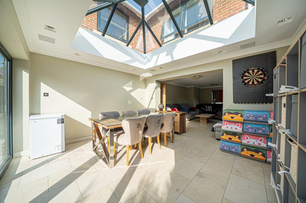 House in Test Valley, Shipton Bellinger - View 4