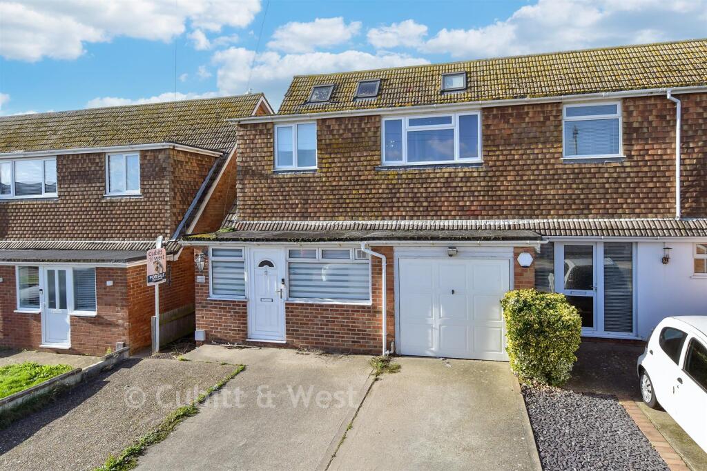 Hoddern Avenue, Peacehaven, East Sussex photo 2