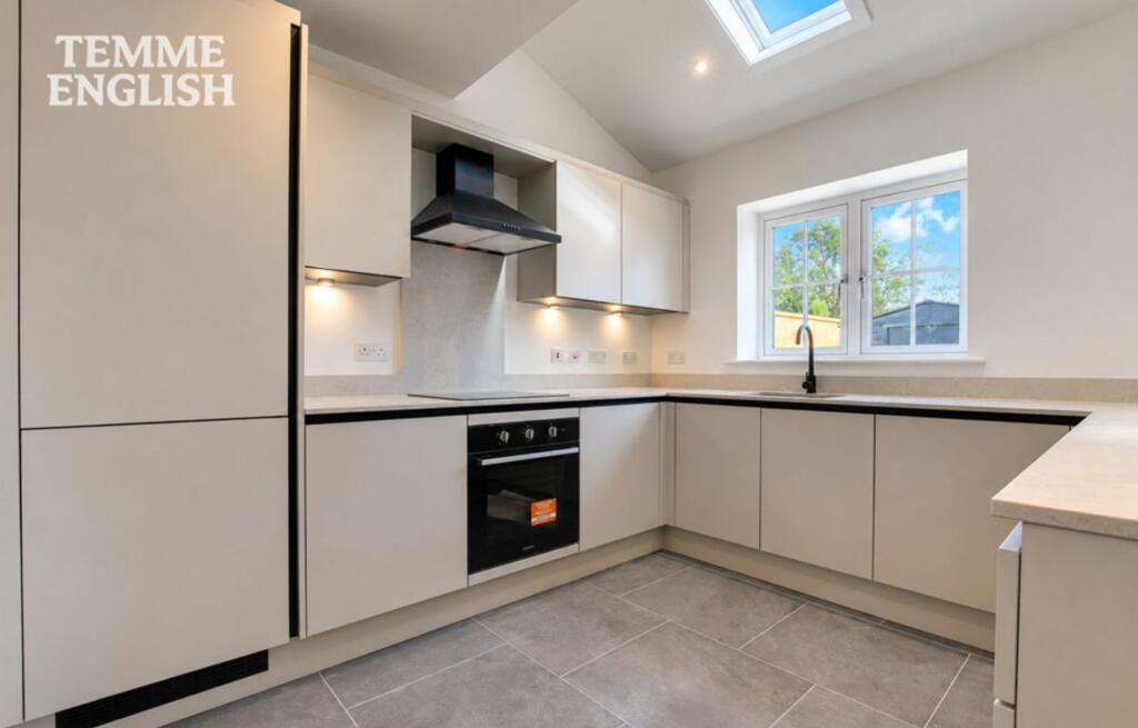 House in Basildon, Laindon - View 5