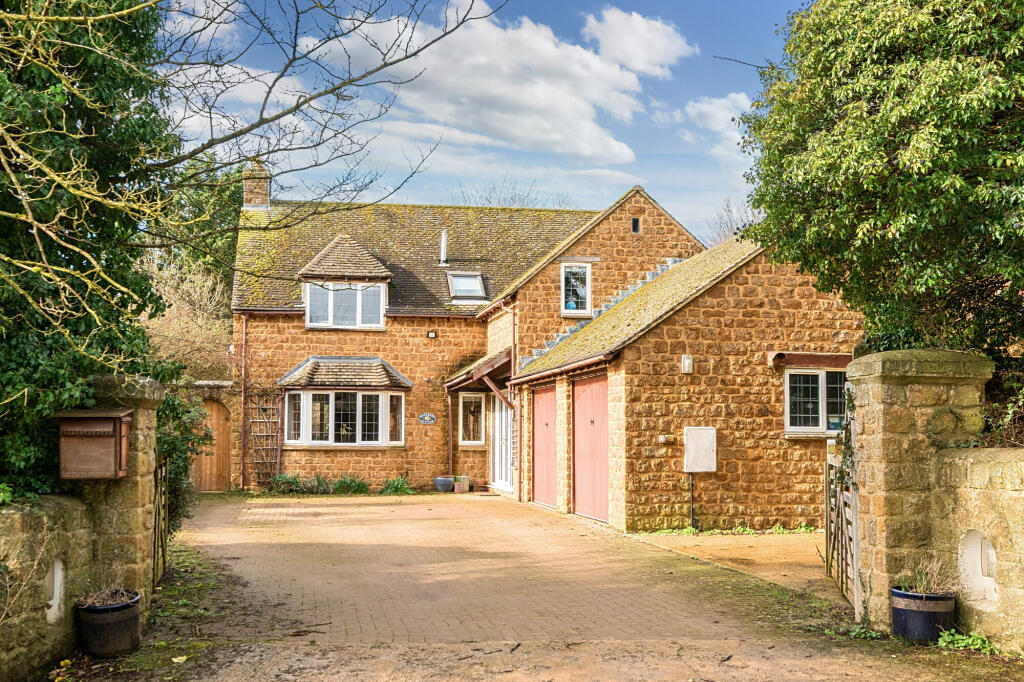 Main image of property: Main Street, North Newington, OX15