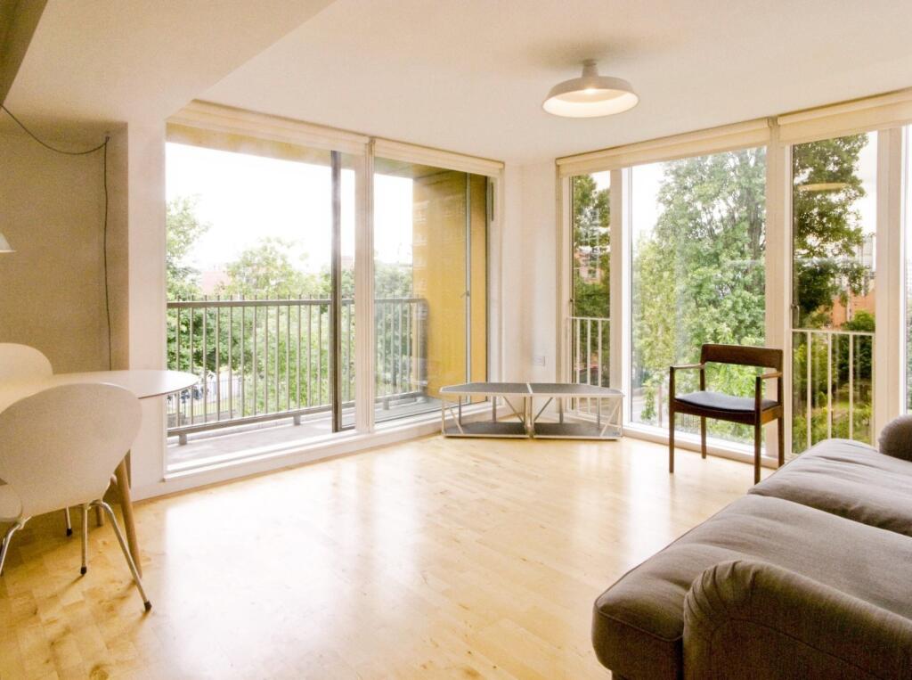 Main image of property: The Avenue, Leeds, West Yorkshire, UK, LS9