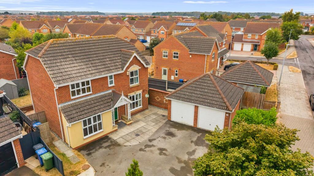 House in Grimsby, Scartho Top - View 4