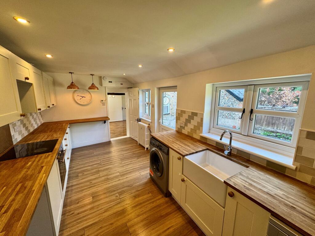 House in Ipswich - View 3