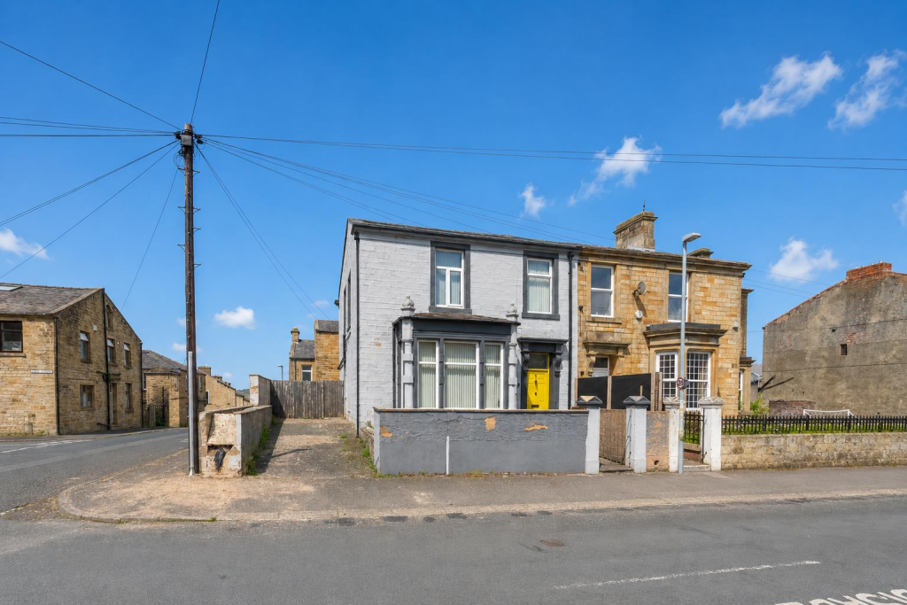 Main image of property: Carlton Road, Burnley