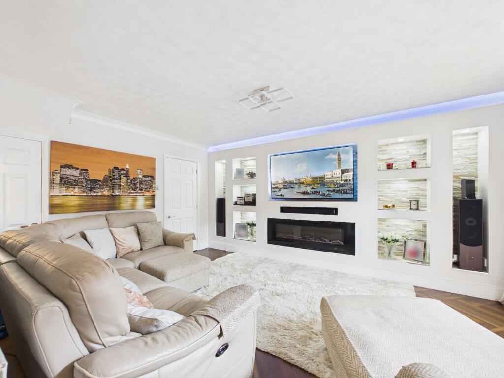 House in Nottingham, Old Basford - View 2