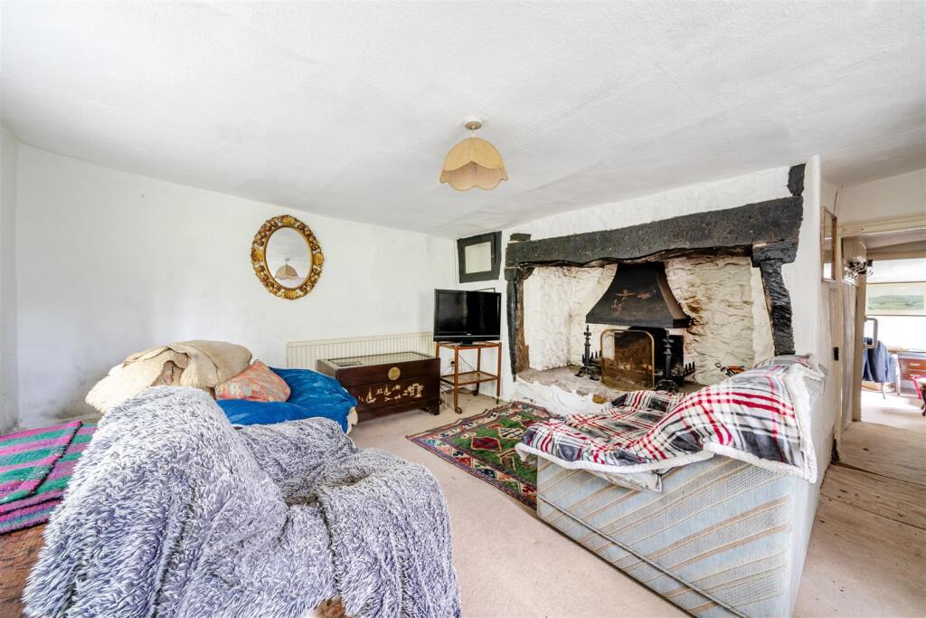 Hemyock, Cullompton photo 3