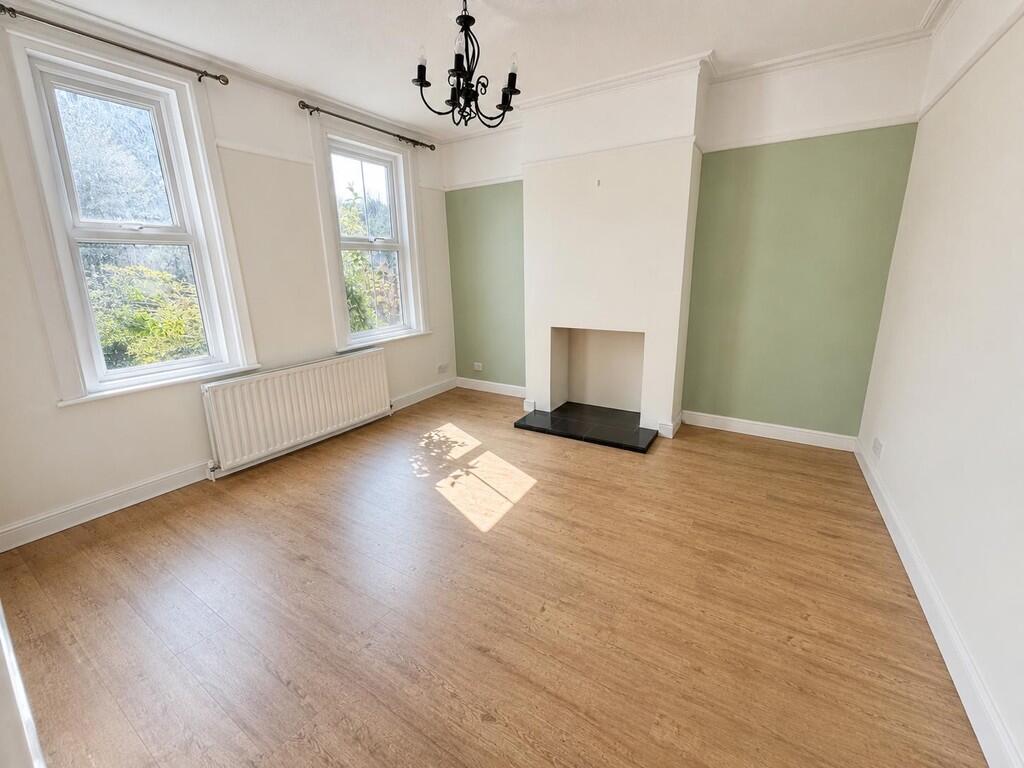 House in Surrey Heath, Surrey - View 5