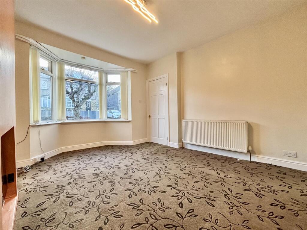 Additional image 3 of Hollybank Gardens, Bradford 7