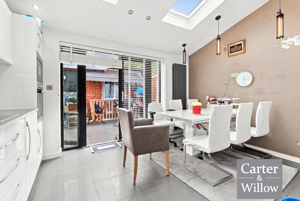 House in Romford - View 3