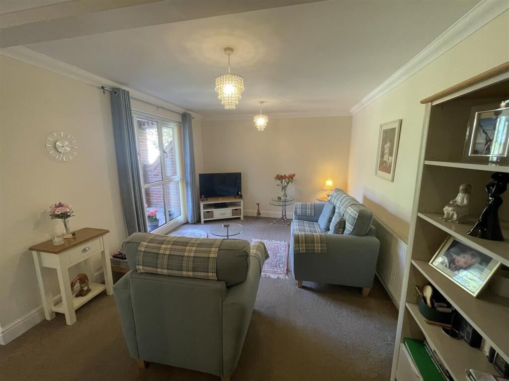 Apartment in Chester - View 4