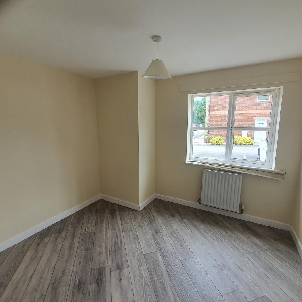 Apartment in Bradford - More