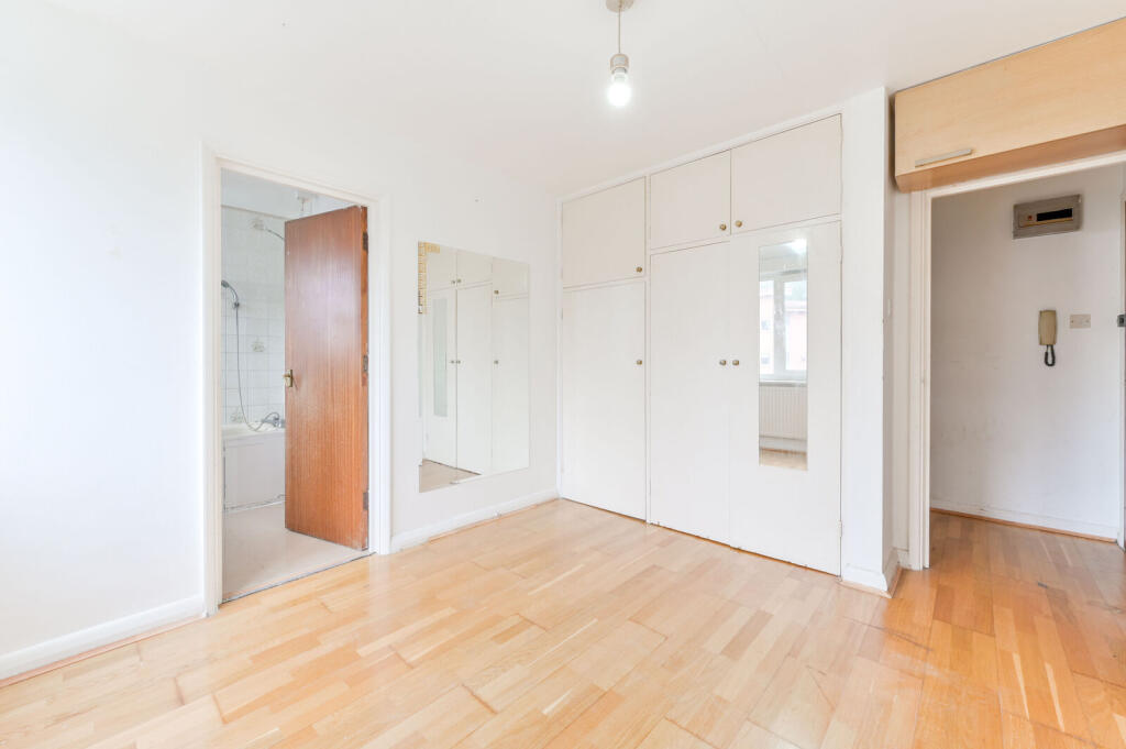 Rainsford Court, Park Royal, London, NW10 photo 4