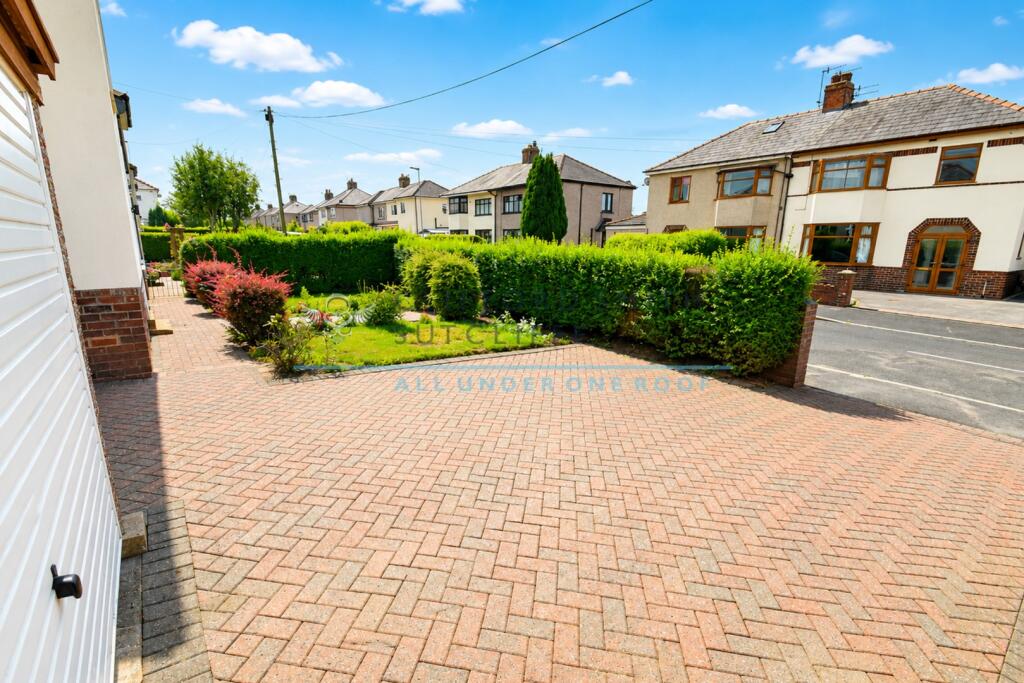 House in Burnley, Cliviger - View 3
