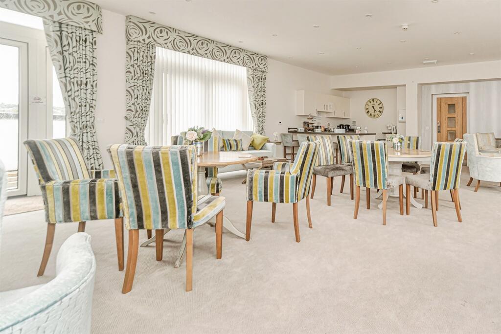 Apartment in Stevenage - More