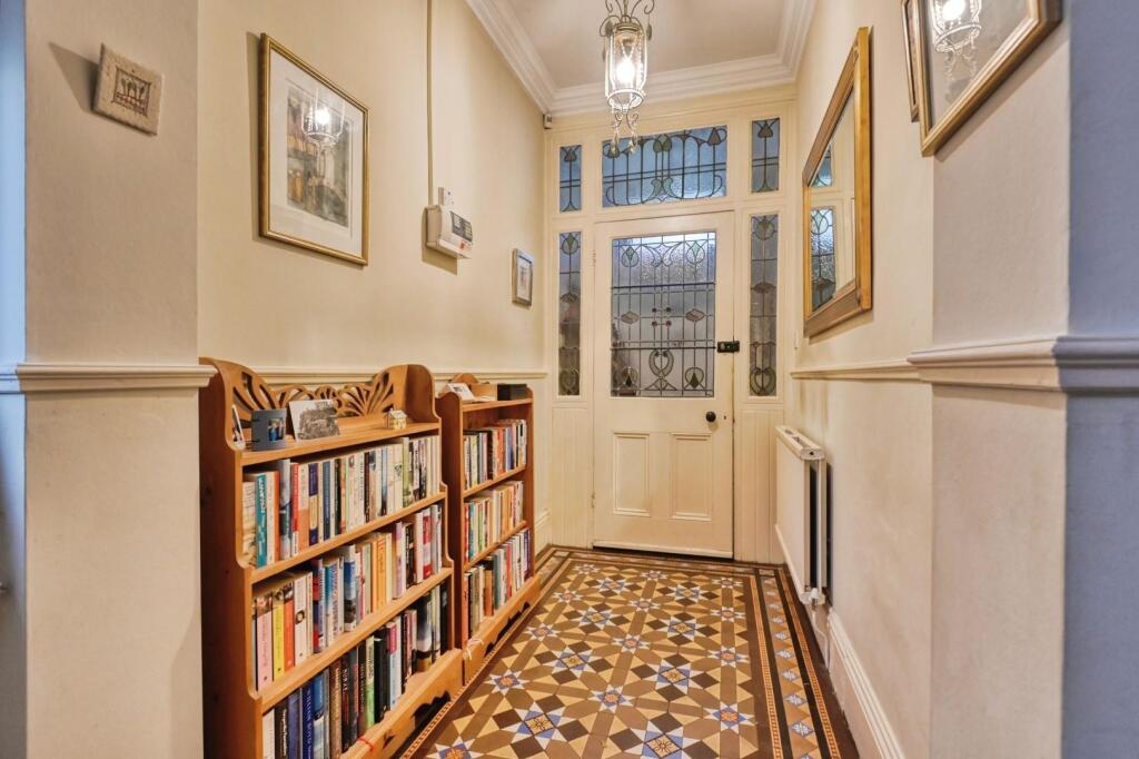 House in Sutton Coldfield, Maney - View 5
