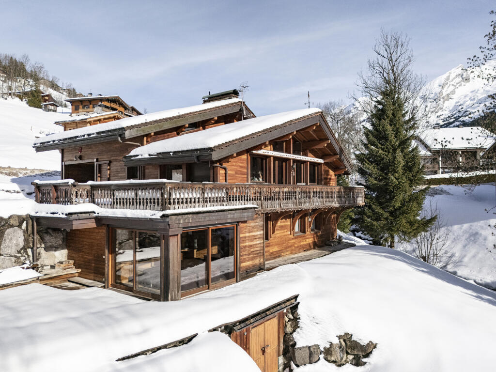 Main image of property: 74220 la-clusaz