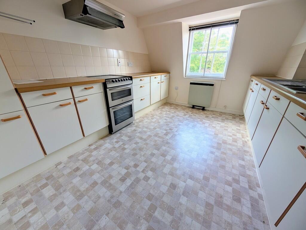 Rougham Road, Bury St. Edmunds photo 2