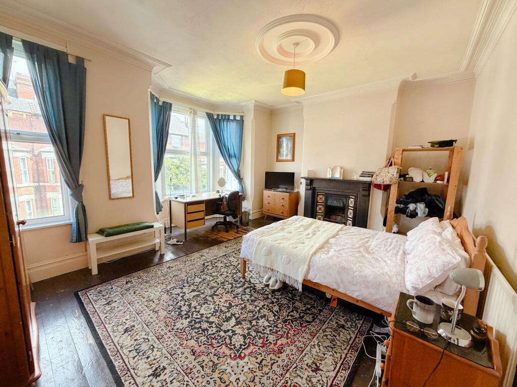 House in Nottingham, Hyson Green - View 5