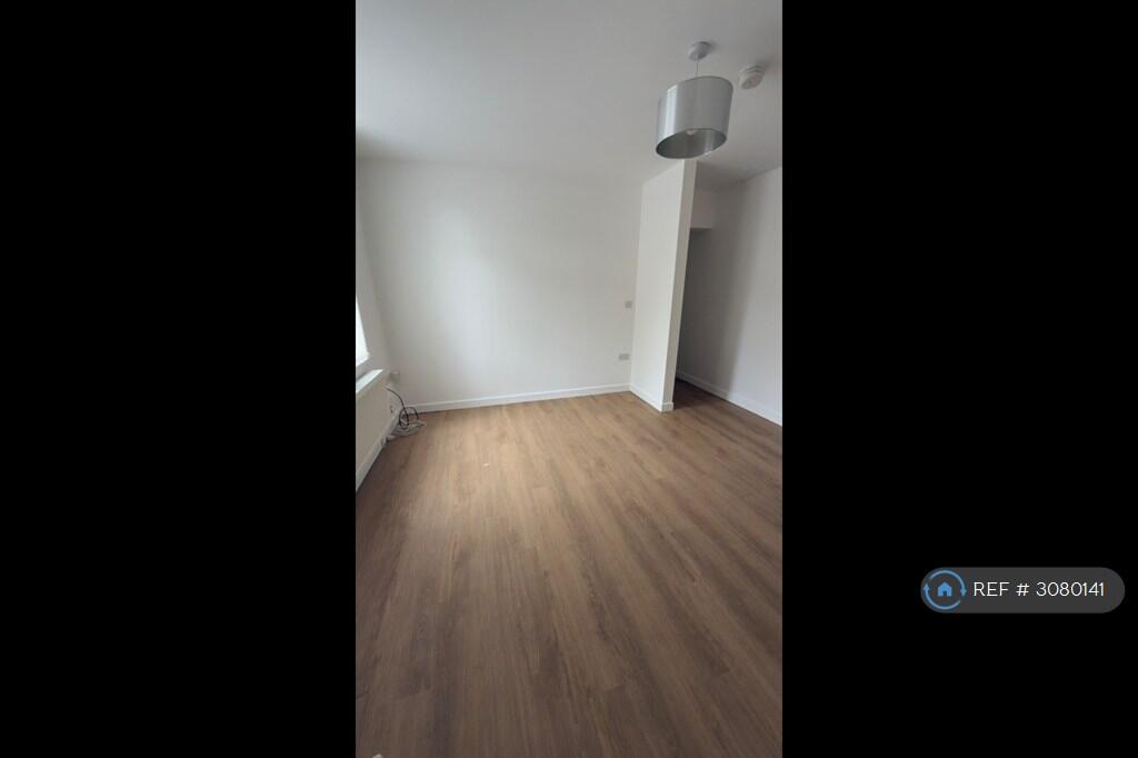 Apartment in Amber Valley, Ripley - More