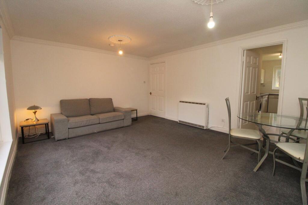 Apartment in Glasgow, The Waterfront, Kingston - View 4