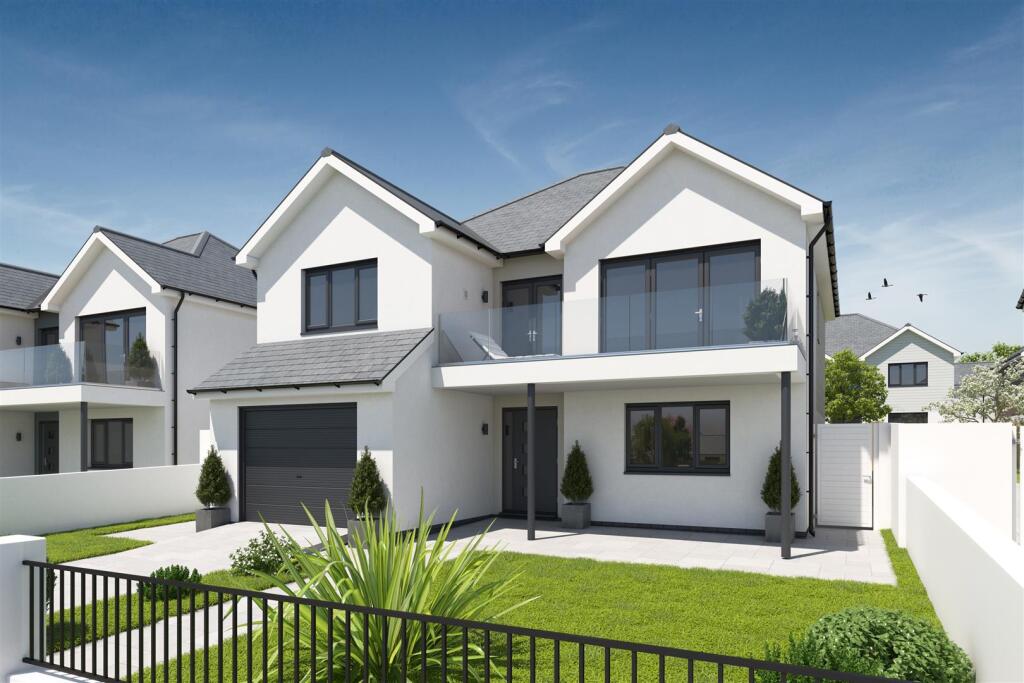 4-bed detached on Sea View Avenue, Westward Ho!, £499,995